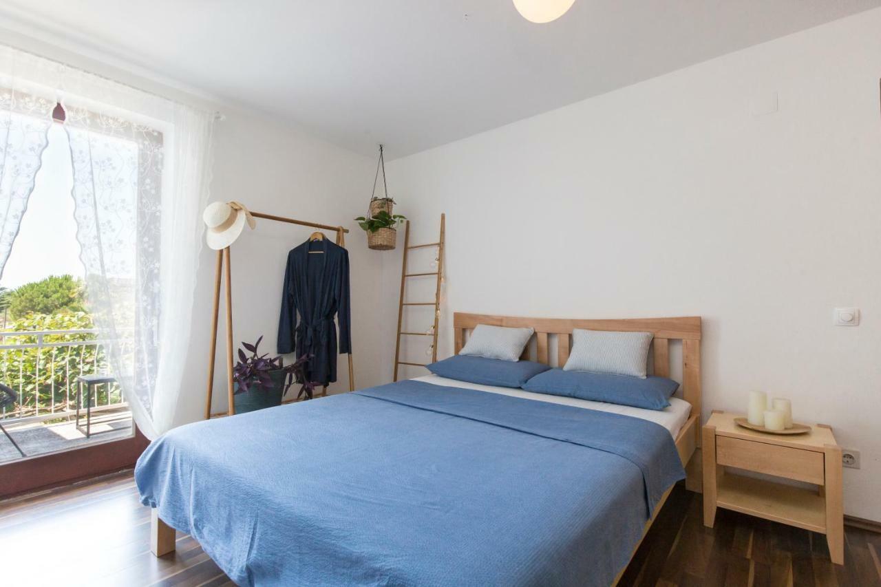 Casa Flora 3-Minutes' Walk From The Beach Novigrad Istria Exterior foto
